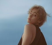 BTS 뷔 솔로 앨범 '레이오버', 첫날부터 밀리언셀러