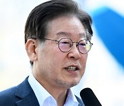 이재명 ‘대북송금 의혹’ 조사 건강상 이유로  8시간만에 종료