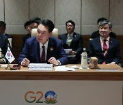 G20서 정상외교…尹 “글로벌 위기에 함께 연대”