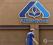 USA ALBERTSONS CROGER MERGER