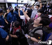 전장연, 11일 시청역서 지하철 시위 재개…"장애인 예산 보장 안돼"