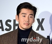 윤계상 "결혼 후 안정감? 너무너무 있다…무슨 일 하더라도 자신감 붙는다" [뉴스룸](종합)