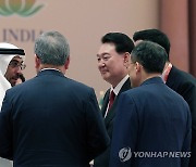 尹대통령, 아세안·G20 정상회의 마치고 귀국길