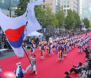 [광주소식]동구, 충장축제서 5·18 정신 기리는 불꽃 의식 등