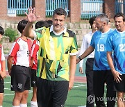 축구 유망주들 만난 전설들