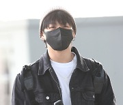 정국, 셀프캠 들고 출국