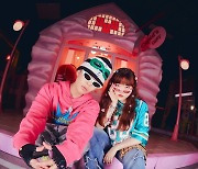 AKMU 'Love Lee', 멜론 차트 일주일 연속 1위…꾸준한 인기 유지