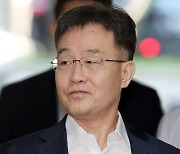 "'석열이 형'이라 해놓고"…김만배, 검찰 조사에선 "尹 몰랐다"