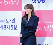 유이, '효심이 예쁜 미소' [사진]