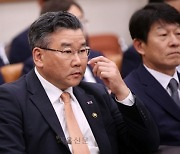 ‘배우자 주식 처분 불복’ 유병호 패소…법원 “직무 관련 있어”