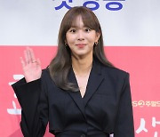 유이, 운동 짱 효심이로 돌아왔어요 [SE★포토]