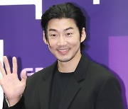 '아빠' 윤계상으로 복귀… 캐릭터 위해 10㎏ 증량·딸바보 예약은 덤