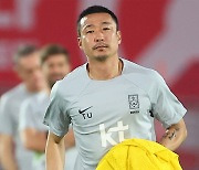 '벤투호' 최태욱 코치, 프로축구 입단비리로 재판행