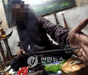 "불임 치료야" 20차례 성폭행해 임신까지···40대 무속인에 인도네시아 '분노'