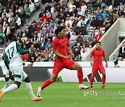 ‘황금 머리’ 조규성 폭발하고, ‘캡틴’ 손흥민 번뜩였지만…한국축구의 화력은 어디에?