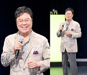 [ST포토븍] 영원한 오빠 남진의 '레전드 무대'