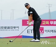 [Ms포토] 이준석 '좀처럼 풀리지 않는 실마리~'