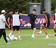 훈련 이어가는 아시안게임 축구대표팀