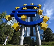 [속보] ECB, 기준금리 또 0.25%포인트 인상