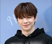 [MD포토] 강다니엘, '빠져드는 미소'