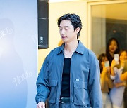 박서준,'뜨거운 환호성을 들으며 입장' [사진]