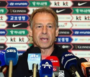 ‘5전6기’에 미소 지은 클린스만, “아시안컵까지 응원 부탁…우린 발전하고 있다”