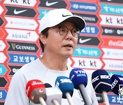 AG 3연패 비상!…황선홍 감독 "이강인 합류 시기 불투명, PSG 조건 내걸어" [일문일답]