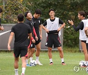 아시안게임 앞두고 훈련하는 축구대표팀