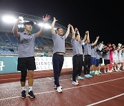 [MediaZ] K리그 막내의 유쾌한 반란 13경기 연속 무패, ‘파죽지세’ 신기록의 충북청주FC