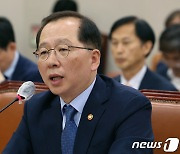 여 "이재명도 회 먹고 수산물 안전 인정" 야 "단식 조롱 하나"