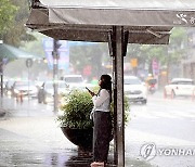 [내일날씨] 대부분 지역서 가을비…일부는 돌풍·천둥번개도