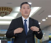 민주 "아스팔트 우파 국방부 장관, 군 극우화 이어질 것"