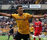 성난 ‘K-황소’ 황희찬, 알리송 뚫고 시즌 3호 골 폭발…2G 연속 득점 신고 [EPL]