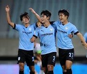 K리그2 최하위 천안, 이랜드 3-0 완파…시즌 2승(종합)