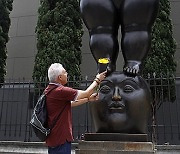 COLOMBIA BOTERO