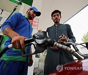 PAKISTAN ECONOMY FUEL