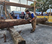 시민들에게 공개된 노트르담 대성당 복원 과정