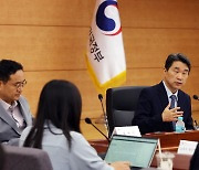 이주호 부총리, 출입기자단 정책토론회 모두 발언