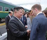 역대 최장 외국 머문 김정은 北으로 이동… 한·미·일 vs 북·중·러 ‘신냉전’ 고착화