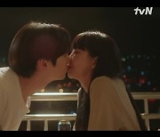 김소현♥황민현, 설렘 가득한 입맞춤 "나도 사랑해" [소용없어 거짓말]