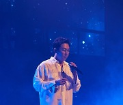 ‘데뷔 28년’ 탁재훈, 첫 단독 콘서트 ‘DEVIL SALON’ 성료…돌싱포맨-송가인-UV 지원사격