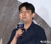 '천박사'에 블랙핑크 지수가?…감독 "팬심 50%+스케줄 50%" (엑's 현장)[종합]