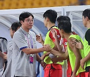 9-0 대승 거둔 황선홍호