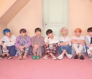 BTS, 하이브와 재계약… "2025년 이후에도 함께" [종합]