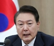 ‘민주주의 모범’ 한국 병들게 한 윤석열식 ‘용산전체주의’