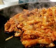 ‘춘천 닭갈비’ 해외 유력 매체 선정 ‘세계 볶음요리’ 2위 등극