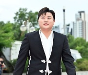 김호중,'뜨거운 환호성을 들으며' [사진]