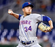 “사이영상 후보로 꼽혀야해” MLB.com 극찬 이유 있었네…‘유령 포크볼러’ 어느덧 12승 수확