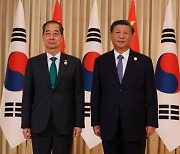 中 시진핑, 한총리 만나 "한반도 평화 안정에 노력"(종합)