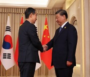 한총리, 中에 남북관계 건설적 역할 당부... 시진핑 “한반도 평화·안정 위해 노력”
